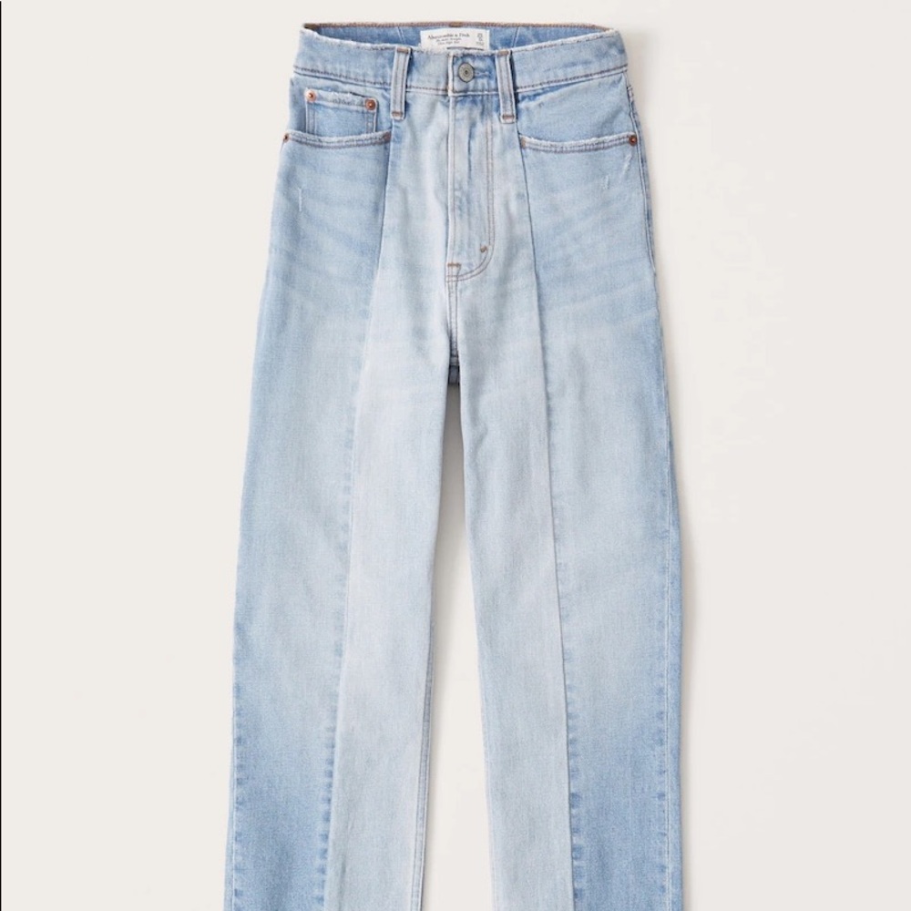 Abercrombie and Fitch, The Ankle Straight Ultra High Rise Jeans, size 26/2
